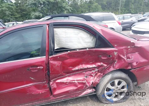 2005 Toyota Camry Xle V6 z USA, uszkodzony, nr VIN 4T1BF30K75U094836